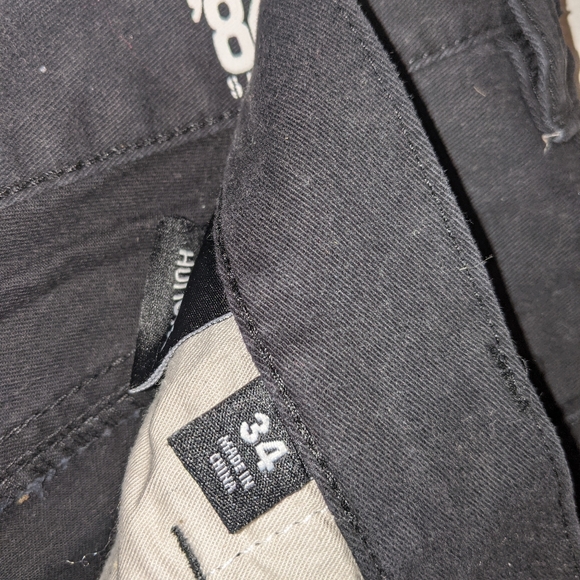 MOVING- offer any price Hurley shorts size 34 - Picture 3 of 4